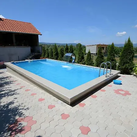 Apartment Lukic *